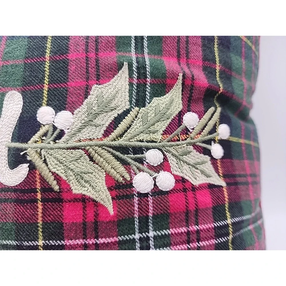 PIER 1 MERRY and BRIGHT Holly Sprig THROW PILLOW Red And Green Plaid 18